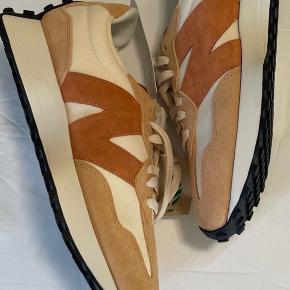 New Balance Sneakers 327 men MS327WC Size 9.5 New With Tags Macadamia - Picture 13 of 13